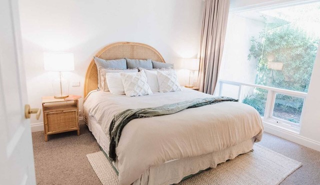 2 Bedroom Pool Side Villa in Stirling
