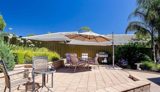 20 + group house in Pasadena