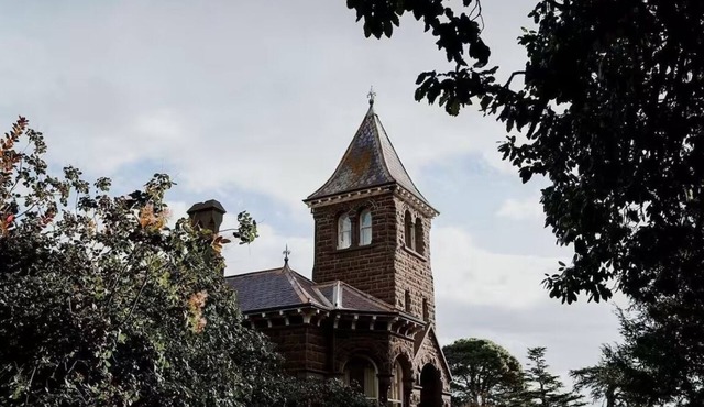5 Bedroom “Château Kolor” in Penshurst, Western District Victoria near Dunkeld in Penshurst