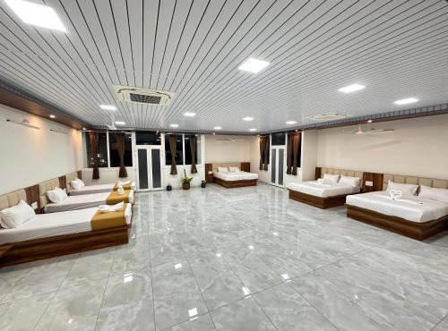 A Mountain view family suite by SS Luxury Comforts