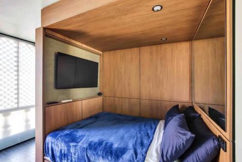A Stylish Studio - TINY ROOM in Pyrmont in Sydney