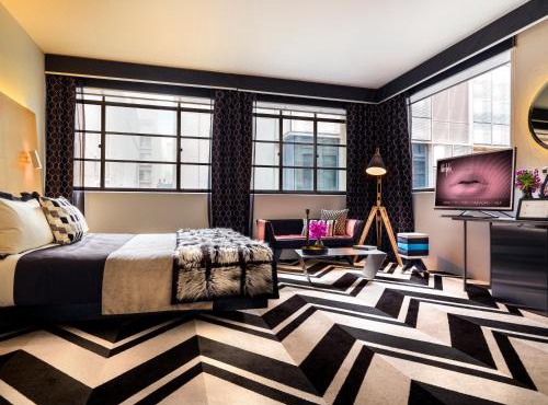 Adelphi Hotel in Melbourne