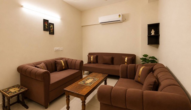 Aerohub Suites: Himalayan Foothills Escape Cozy 1BHK in Zirakpur, NearChandigarh in Zirakpur