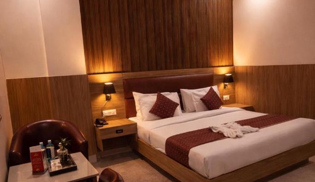 Airport Hotel Vella VILLA By Corporate Group Delhi IGI Airport Terminal 3 With Free Airport Pickup