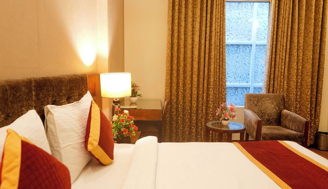 Alpina Hotels & Suites