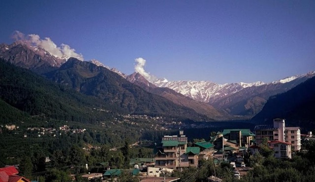 Apple Valley Hotel ,Manali