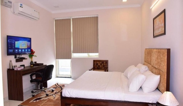 Arkaya Inn
