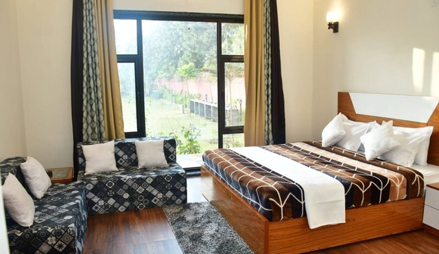 Aroma Green Resort in Gurugram
