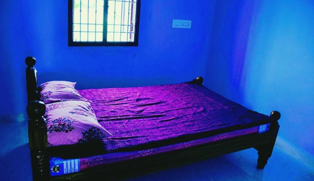 Arunachala Temple Darshan Stays - Pilgrim Stay for Temple Darshan & Girivalam