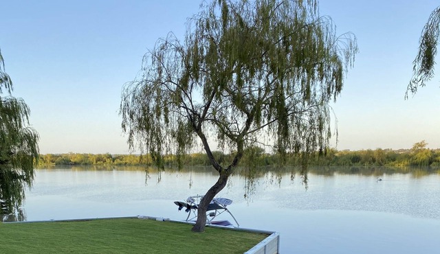 Barefoot Waters in Tailem Bend