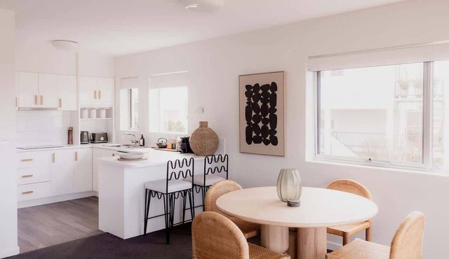 Battery Point Apartment with River Views in Battery Point