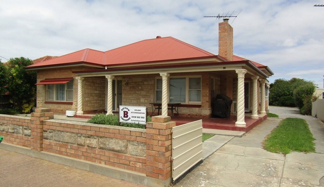 Bayview At Stansbury - Esplanade position! - Off Peak Special! in Stansbury