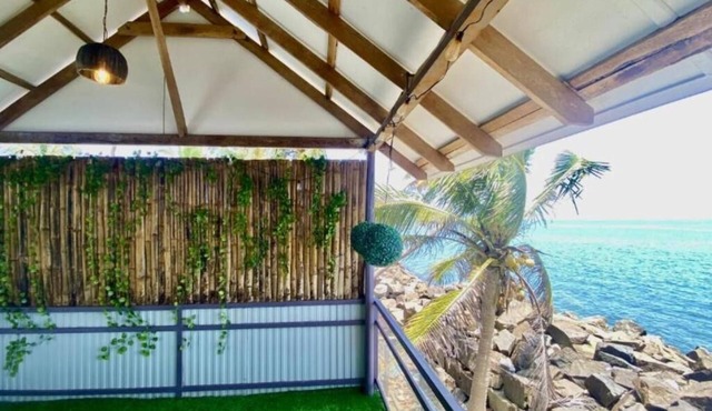 Beach front private villa for family in Kochi