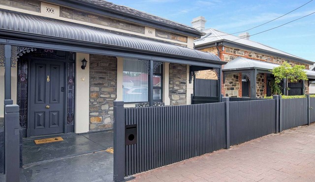 Beach & Pines | Bluestone Cottage w/Yard & BBQ in Glenelg South