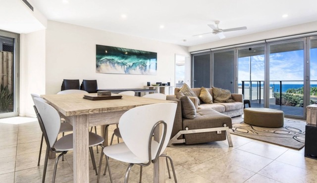Beachfront Apartment 1 Cabarita Beach - Stylish Beachfront Apartment Overlooking Cabarita Beach in Cabarita Beach