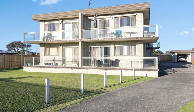 Beachside Nook @ Warilla - Next to Warilla Beach in Warilla