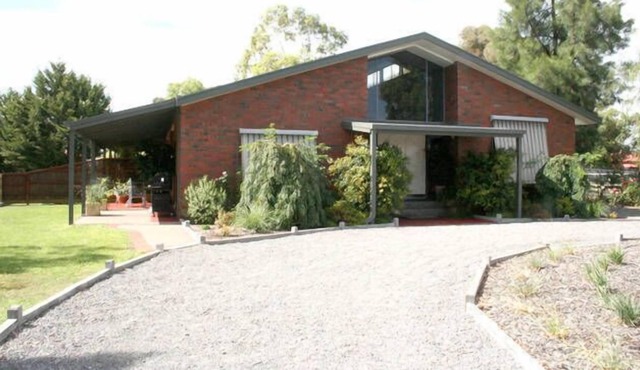 Bed of Roses-A Perfect Place for Families&Couples in Swan Hill