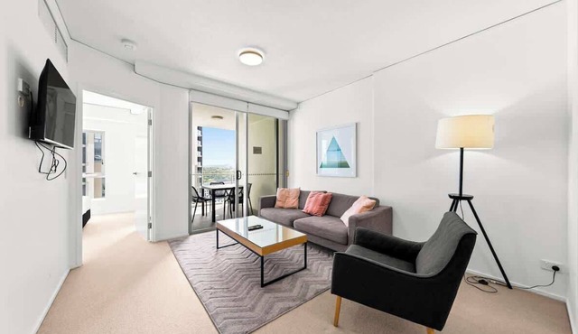 Belise - Executive 18th Floor Apt in Bowen Hills in Bowen Hills