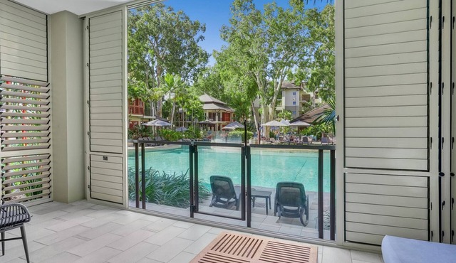 Belle Escapes 104 Swim-out Luxury Apartment in Palm Cove in Palm Cove