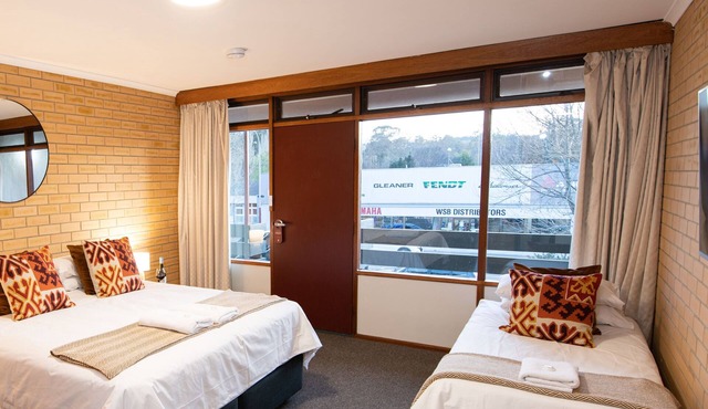 Bentley's Hotel in Clare