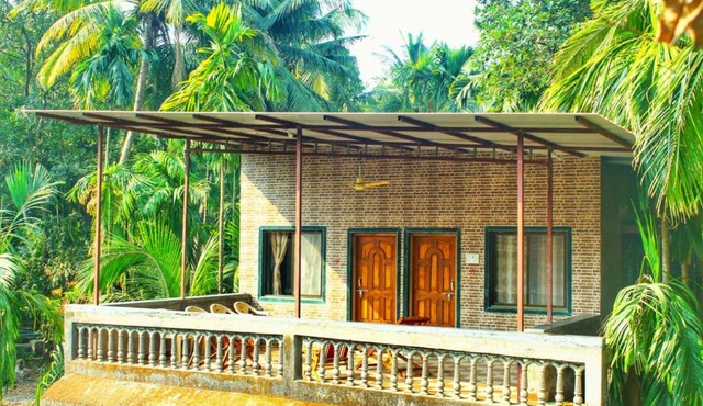 Bharja Inn, Kelshi in Kelsi