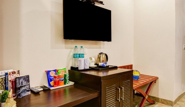 Blu Sapphire Inn Airport Aerocity Hotel