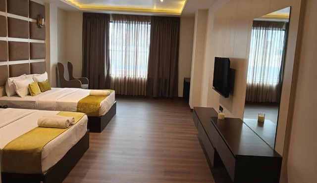 Borbon Hotel & Restaurant