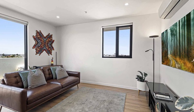 Bright City-View Retreat in the Heart of Preston in Preston