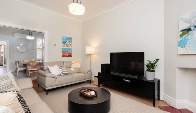 Brightside Belle - St Kilda East in Saint Kilda East
