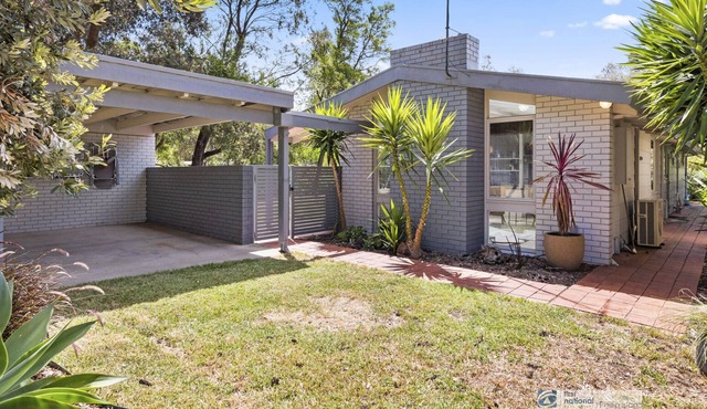 Bruce Beach House, family, WiFi, TV, log fire, nearby cafe,quiet location in Silverleaves