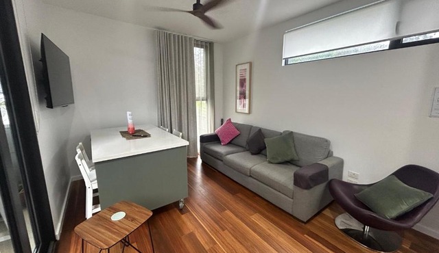 Bushland setting close to Sydney CBD- stand alone apartment in Sydney