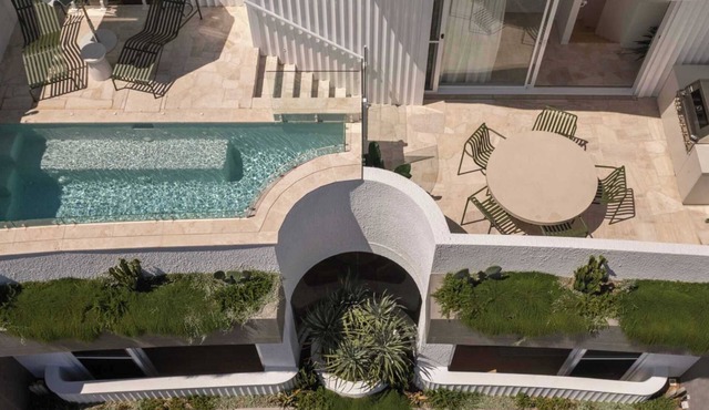 Cala by Khove in Burleigh Heads