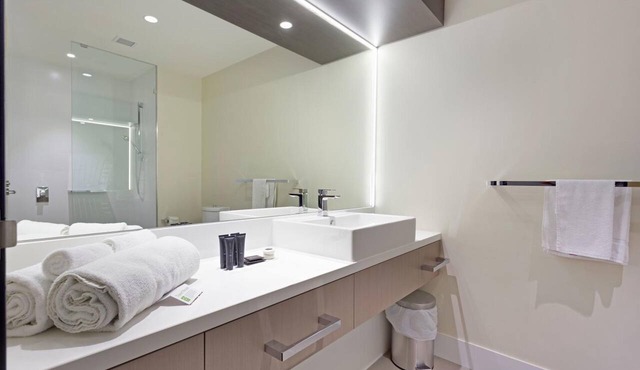 Calamvale Suites and Conference Centre in Calamvale