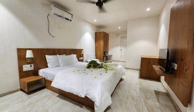 Casa De Turtle in Shrivardhan