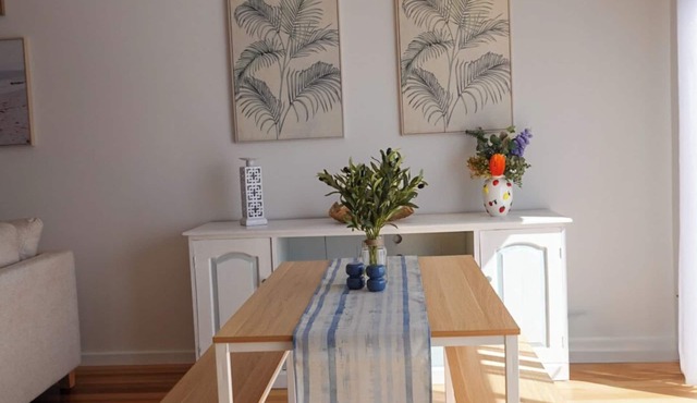 Casa Mar - Beachside Bliss. Sun, sand and family fun All in one place. in Carrum