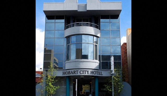 Central City Location & Affordable Comfort in Hobart