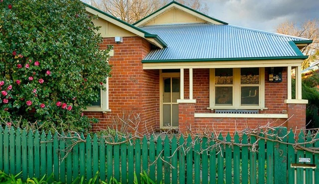 Classic on George- clean, comfortable and pet friendly! - Classic heritage home with four bedrooms in Albury