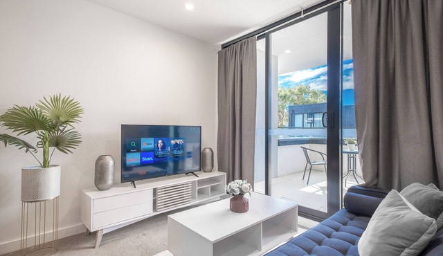 Clayton Beautiful 2BR1BA Apartment Near Monash Parking in Clayton