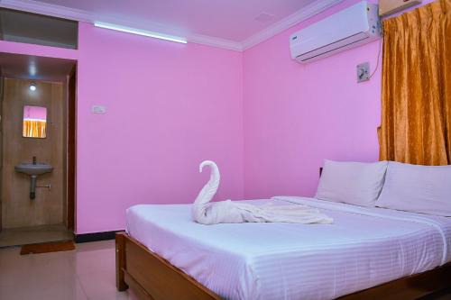 Coral Shelters Service Apartments Pykara in Madurai