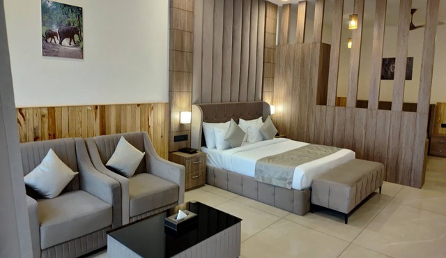 Corbett Elegant Retreat