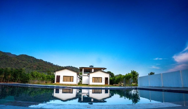 Corbett Retreat