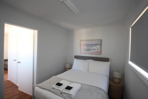 Costello Hotels - Moonta Bay Cabins in Port Moonta