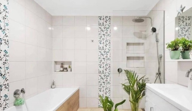 Cosy beach cottage! 800m to Golden beach, perfect for couples or families in Golden Beach