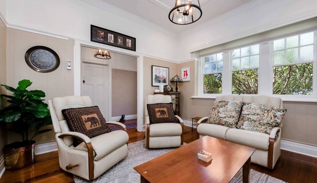 Cozy Californian Bungalow, Bendigo in Kennington