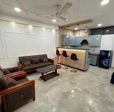 Cozy Independent 2BHK Flat- Jatinder's Residency
