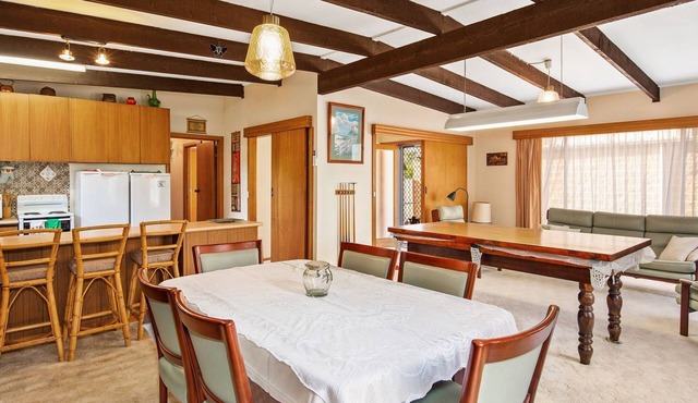 Cozy Silverleaves Cottage in SILVERLEAVES