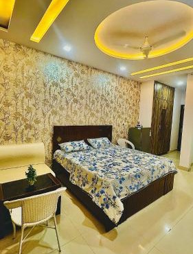 Cozy Studio Private Balcony Near Airport GT & WTP