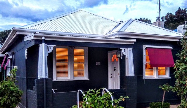 Darcy's Cottage with Free Wi-Fi in Wagga Wagga