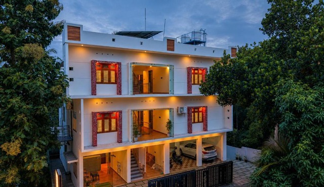 De Waves Varkala by VOYE HOMES - Just 1 Km from Varkala Cliff and Beach