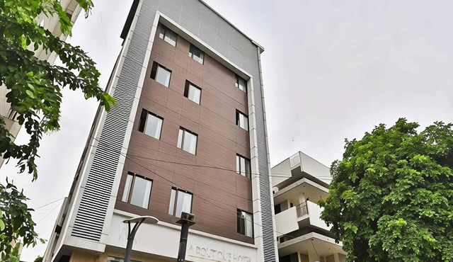 Deluxe Rivera Resort & spa in Silvassa